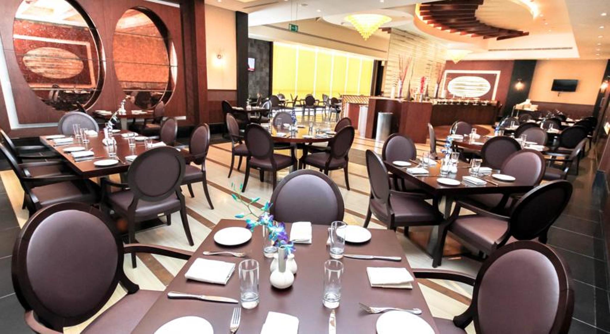 Danat Capital Hotel Abu Dhabi Exterior foto