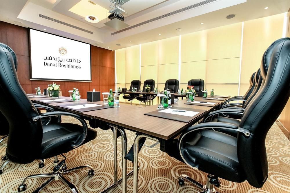 Danat Capital Hotel Abu Dhabi Exterior foto