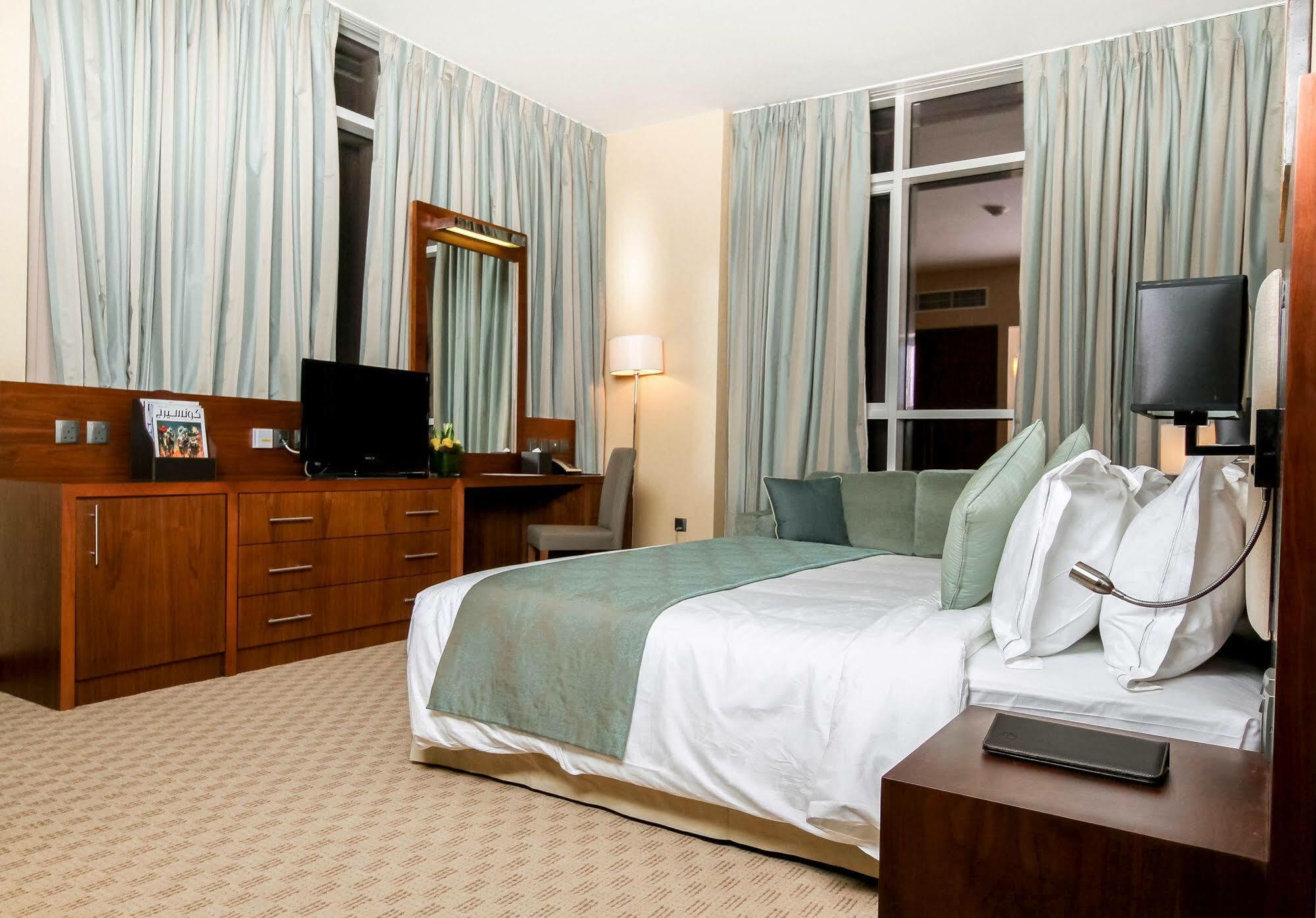 Danat Capital Hotel Abu Dhabi Exterior foto